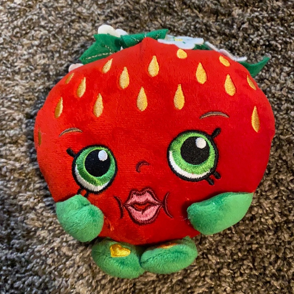 SHOPKINS Strawberry Kiss Plush Doll 🍓